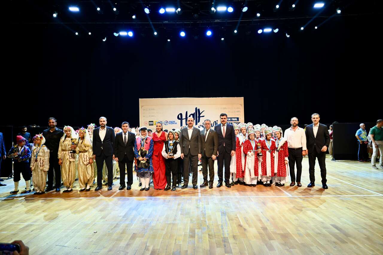 Konya’da 13 ilçe aynı sahnede! Büyük finalde 4 okul zirvede 2